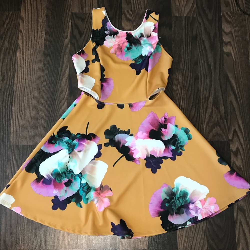 Floral print dress
